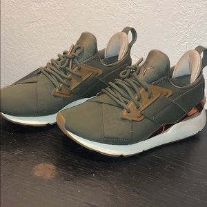 Puma sneakers